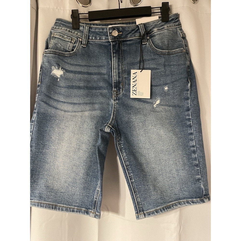 Zenana Bermuda Blue Jean Shorts * Size Large * 10" Inseam * NWT